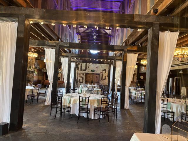 Dibbles Inn Orchard & Estate - 1