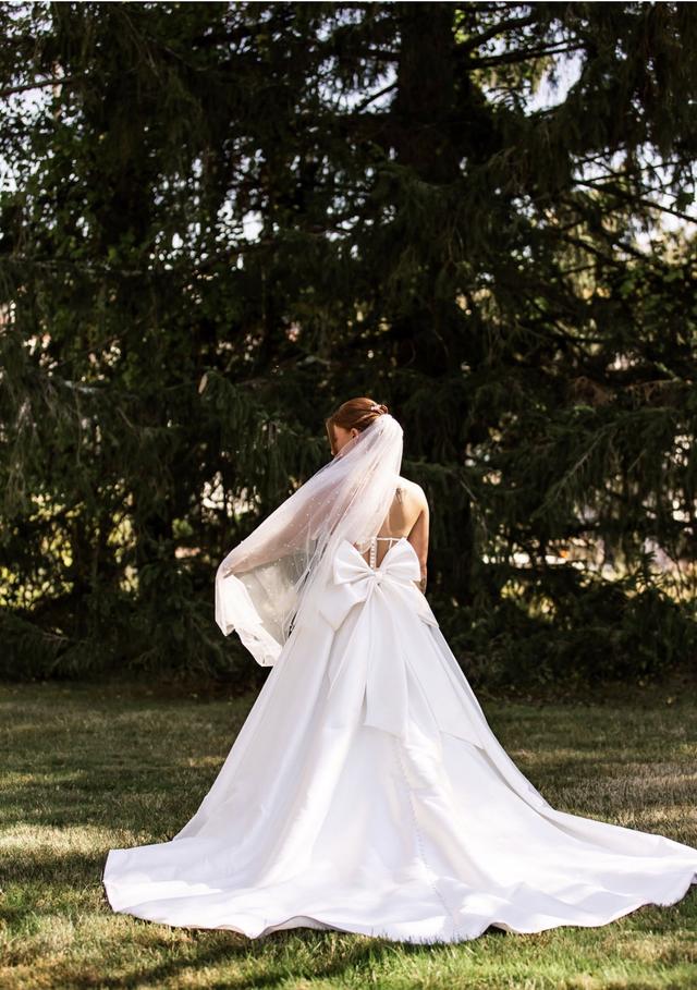 Laura & Leigh Bridal, LLC - 3