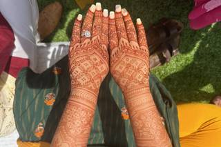 Sheetal's Henna designs - 23