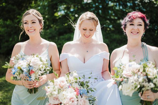 Little Miss Lovely Floral Design & Event Decorating - 1