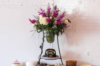 Laurenda's Family Restaurant & Catering - 29