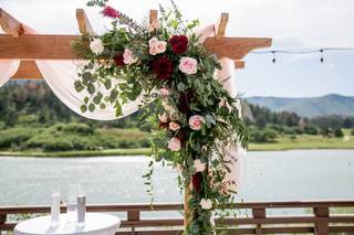 Daisy's Front Porch Flowers, Events & Creative Studio - 74