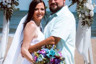 ASHORE OCEANFRONT HOTEL - 10