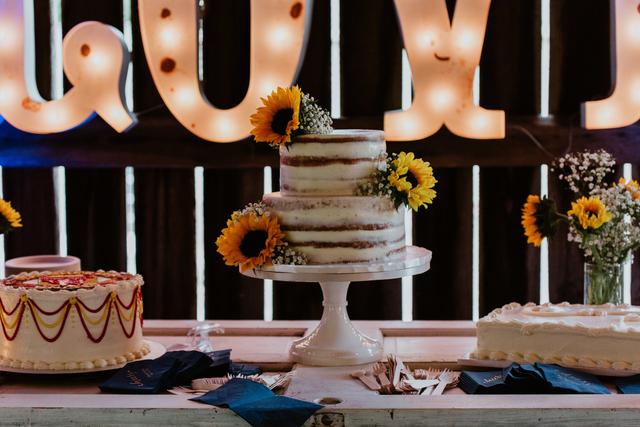 Magpies Bakery - 1