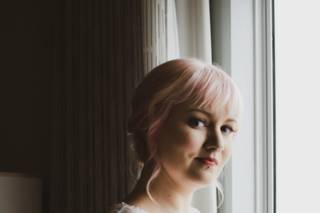 Unique and Flawless Signature Hair and Makeup - 21