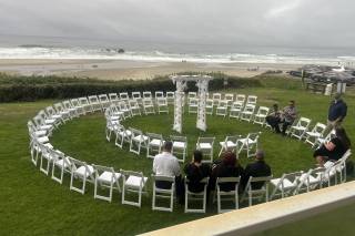 Chinook Winds Casino Resort - 8