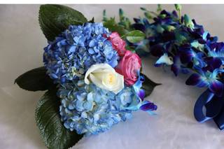 Mloo Flower at Deerfield Florist - 6
