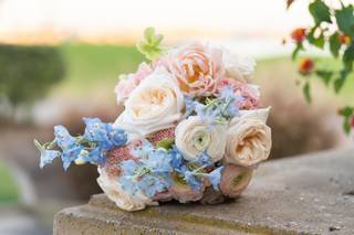 Feral Rose Floral Design - 6