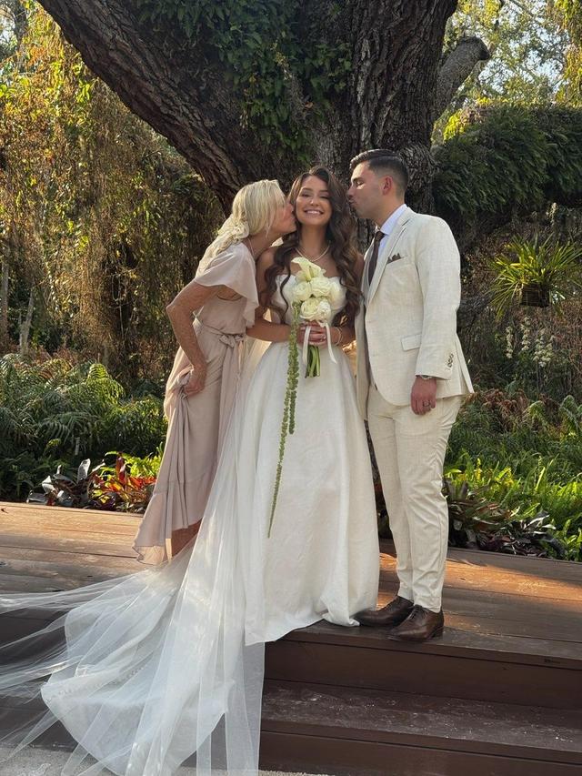 Laurie Chandler Celebrant - 2
