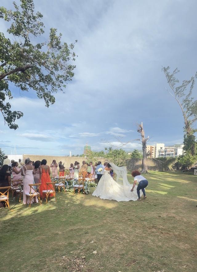 LuxBrides JA - 1