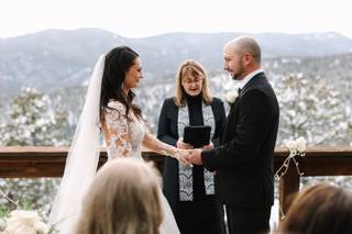 Rev. Kelly Robbins Wedding Officiant - 14