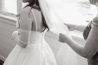 Timless Salon & Bridal Studio - 13