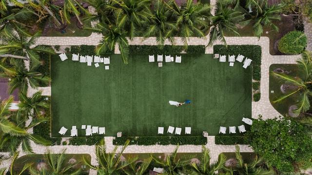 Beachcomber Resort and Villas - 4