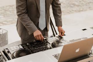 DJ Brock and Steele Weddings - 21