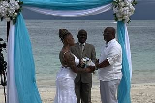 Bahamas Weddings By The Sea - 16