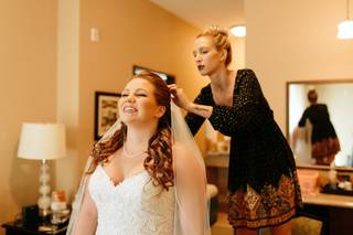 Genna Khein MakeUp And Hair Artist - 27