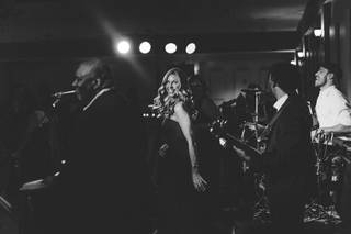 Chateau Band - 11