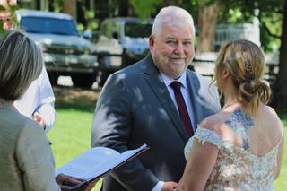 Wedding Officiant Eileen - 6
