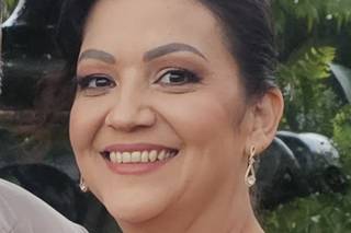Lizzie Ibarra Hair & Airbrush Make-up Artist - 30