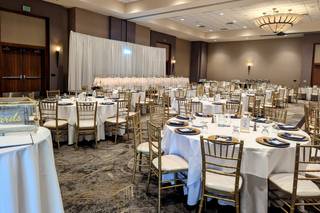 DoubleTree by Hilton Hotel Bay City - Riverfront - 26
