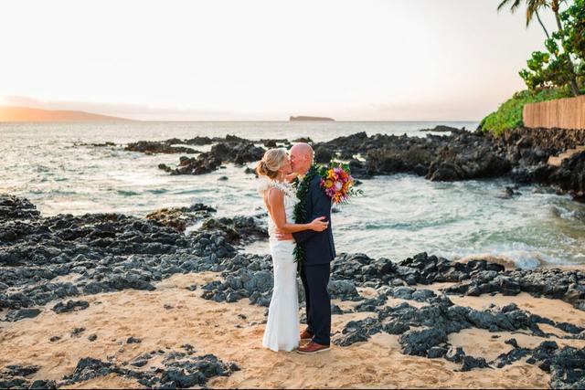Happily Maui'd - 1