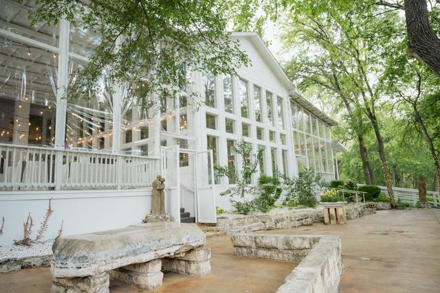 Casa Blanca On Brushy Creek - 1