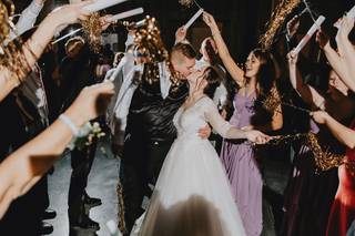 Absolutely Unbelievable Entertainment - 7