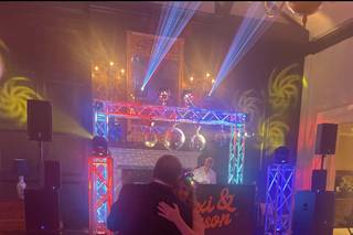 K&R Mobile Music and Karaoke - 6