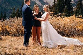 Rev. Kelly Robbins Wedding Officiant - 10