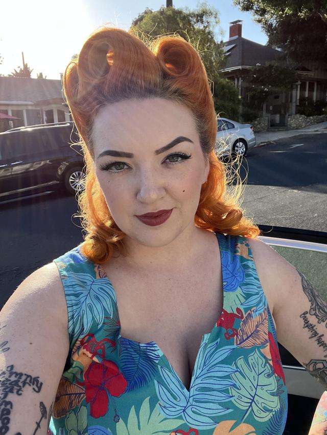 Vintage Vixen Vanity - 2