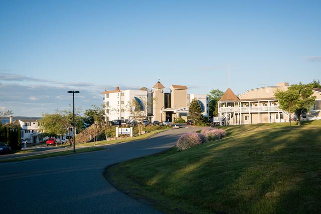 Atlantic Oceanside Hotel & Event Center - 3