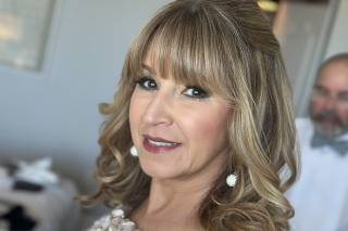 Lizzie Ibarra Hair & Airbrush Make-up Artist - 27