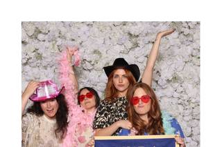 InstaGlam Knox Photo Booth Co. - 4