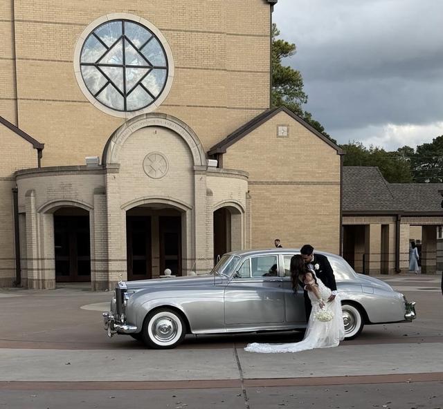 Royal Coach Classic Limousine Service - 3