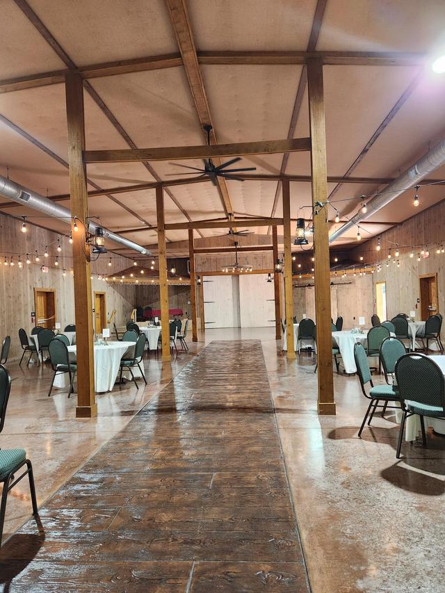 Hickory Bridge Farm Restaurant and Bed & Breakfast - 2