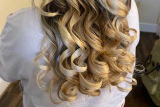 Willow and Lace Hairstyling - 48