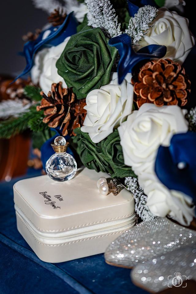 Held In The Moment Photography, LLC - 2