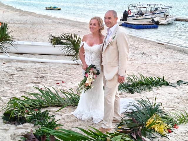 wedOtahiti | Destination Weddings + Unique Ceremonies | French Polynesia - 1