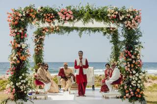 Hindu Indian Priest - 7
