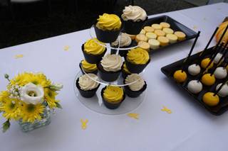 K.T. Cakes and More - 8