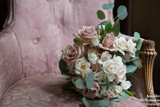 Fleur De Lis Florist - 40