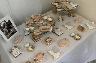 The Queen's Bakery - Cake Shop & Sweets Boutique - 1