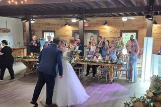 The English Country Barn of the Carolinas - 20