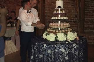 The Cupcake Shoppe Bakery - 41