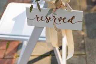 Fleur De Lis Florist - 38