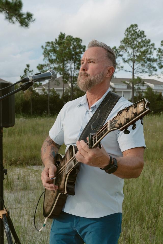 Hunter Dawson Acoustic Guitarist - 3