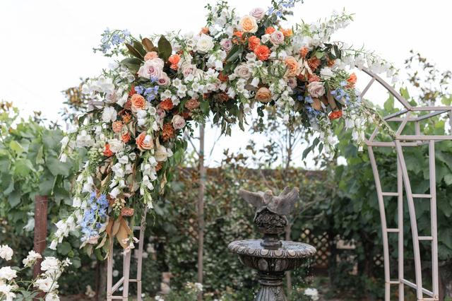 Bloom & Vine Wedding and Event Flowers - 1