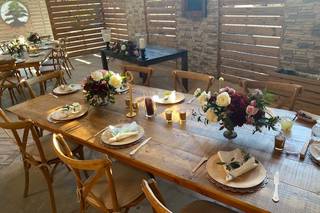 Mi Vintage - Farm Tables & Lounge Rentals - 37