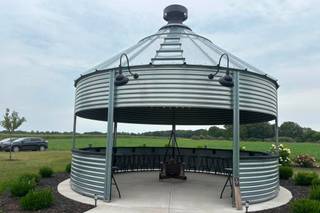Thornhill Farm's Hitching Post - 8