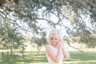 Analisa Hastings - 40